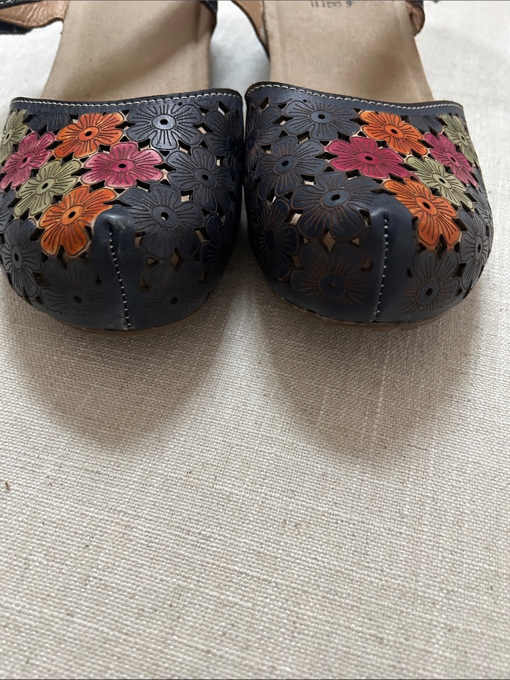 Spring Step L'artiste Spikey Floral Sandal Navy SZ 42 Leather Comfort Mary Jane - Picture 14 of 15